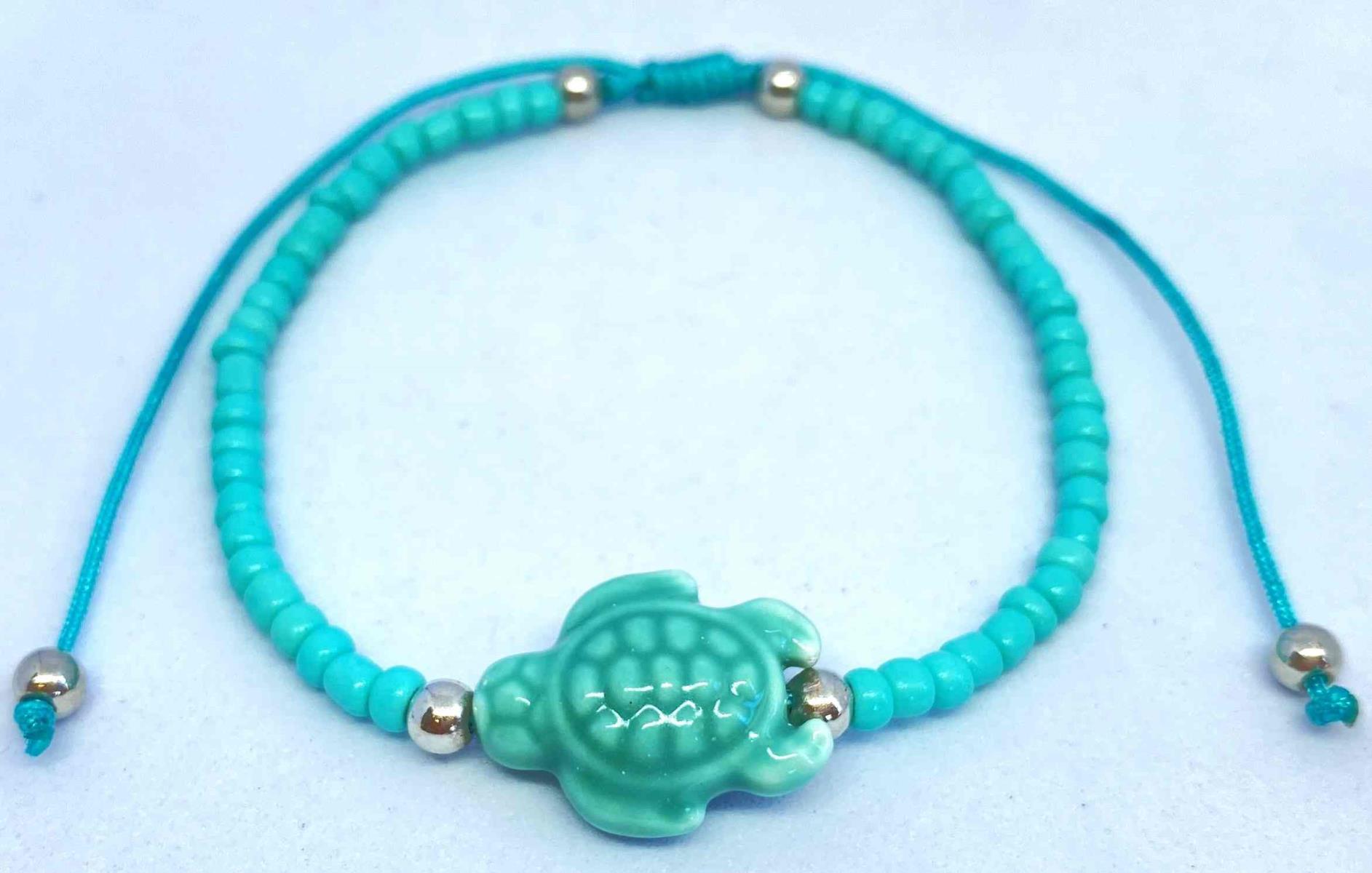 B308 Bracelet Coloured Turtle Charm & beads